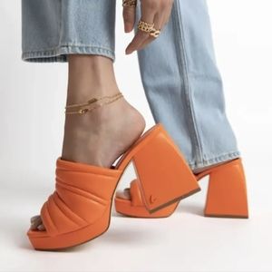 Circus By Sam Edelman Orange Marlie Block Heel Leather Sandal Size 9.5